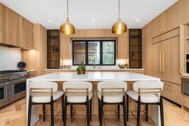Construction Completed! Fully Furnished. Introducing Par 5 - - photo 6