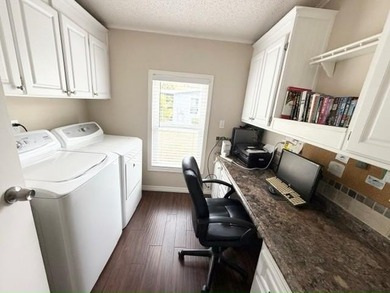 Centrally located, this bright & sunny 2BD/2BA home offers an - photo 11