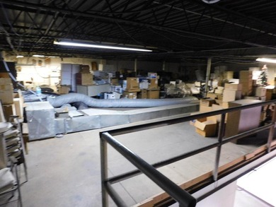 First time on the market this Commercial Job Shop with CNC Mills - photo 17