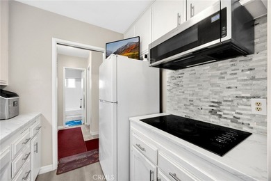 Welcome to this charming top floor 1 bedroom, 1 bath own your - photo 3