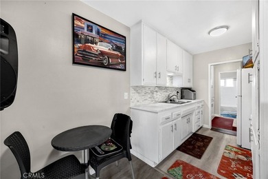 Welcome to this charming top floor 1 bedroom, 1 bath own your - photo 7