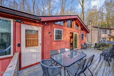 Welcome to your perfect retreat in the highly sought-after - photo 8