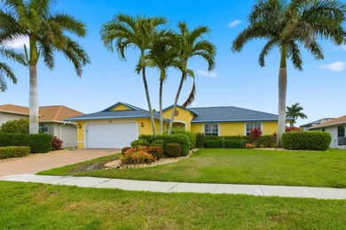 This charming 3 Bed / 2 Bath / 2 Car garage home is located in a - photo 1