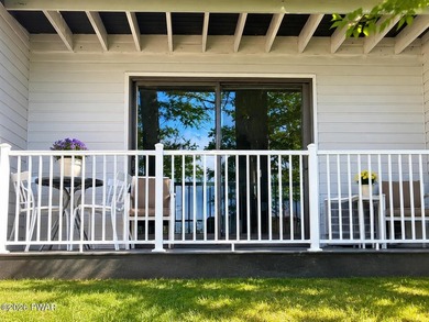 CAREFREE LAKEFRONT CONDO ON LAKE WALLENPAUPACK- This unit has a - photo 3