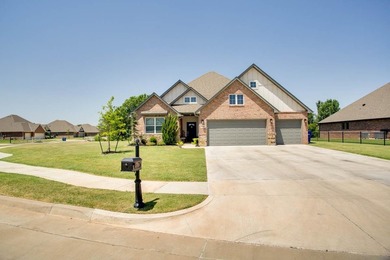 Welcome home to this beautifully designed 4-bedroom, 3-bathroom - photo 4