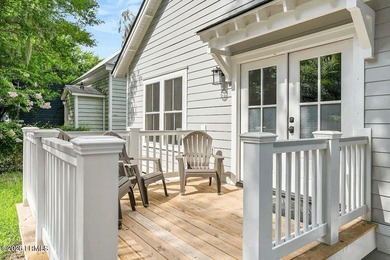 AMAZING Bungalow in the Beaufort Historic District / Northwest - photo 16