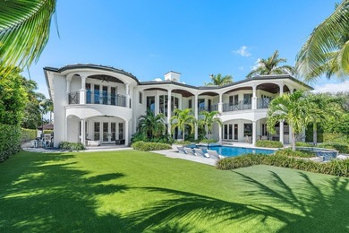 Beyond the gates of a private motor court, this six-bedroom golf - photo 20