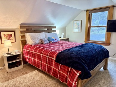 This beautifully maintained 3-bedroom, 2-bath Cape offers - photo 20