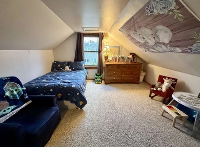 This beautifully maintained 3-bedroom, 2-bath Cape offers - photo 21