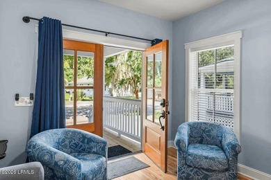 AMAZING Bungalow in the Beaufort Historic District / Northwest - photo 27
