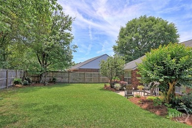 Tucked away on desirable Whitemarsh Island, this well-maintained - photo 30