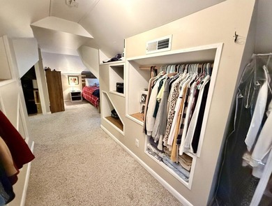 This beautifully maintained 3-bedroom, 2-bath Cape offers - photo 29