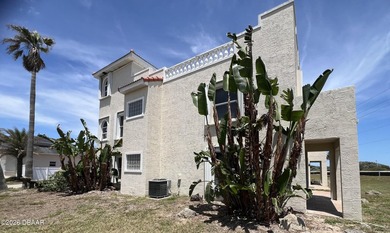 Ocean Front Home with 3 Beds, 2.1 baths, 2 car garage & NO HOA - photo 31