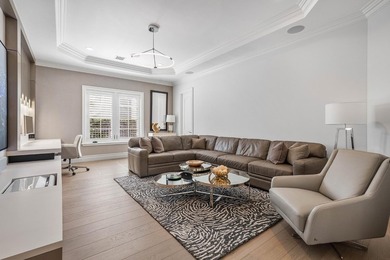 Beyond the gates of a private motor court, this six-bedroom golf - photo 33