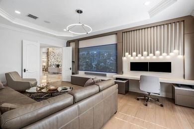 Beyond the gates of a private motor court, this six-bedroom golf - photo 34