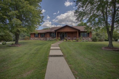 (private lake, pond, creek) Home Sale Pending in Belleville Illinois