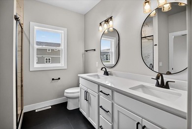 Moving-in ready! Brand New stunning Alterra Design Homes - photo 24