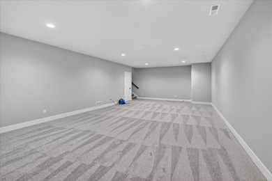 Moving-in ready! Brand New stunning Alterra Design Homes - photo 31