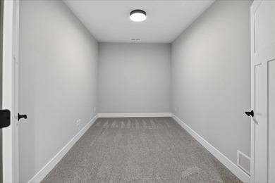 Moving-in ready! Brand New stunning Alterra Design Homes - photo 32