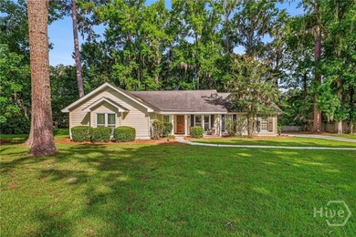 Welcome home to this lovely 4-bedroom, 2-bath residence in the - photo 3