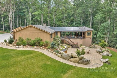 Welcome home to your Blue Ridge retreat. Nestled in one of the - photo 3