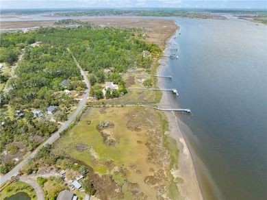Set along a tranquil stretch of deep water, 454 Midway Circle - photo 6