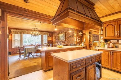 This expansive farm ranch style home features two separate - photo 6