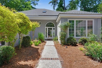 Welcome to 5 Willow Oak Circle, an elegant patio home perfectly - photo 2
