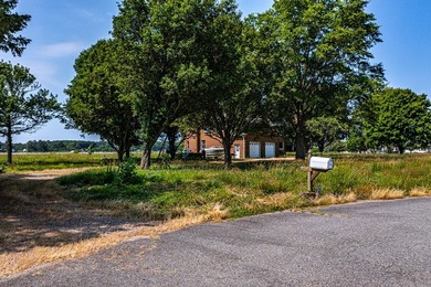 Stunning brick home built on 2 waterfront lots, in a premier - photo 13