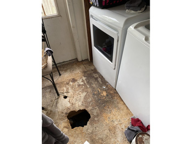 A Fixer Upper with lots of Potiential!! An ideal situation for - photo 19