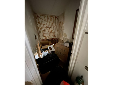 A Fixer Upper with lots of Potiential!! An ideal situation for - photo 23