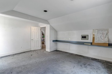 Stunning brick home built on 2 waterfront lots, in a premier - photo 41