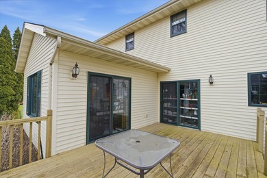 This timeless 2 story colonial is the home you have been - photo 5