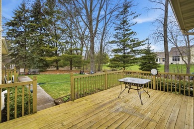 This timeless 2 story colonial is the home you have been - photo 6