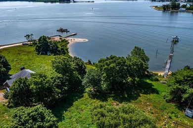 Stunning brick home built on 2 waterfront lots, in a premier - photo 57