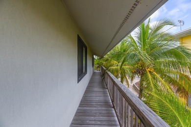 Excellent Investment Opportunity! Classic waterfront home in - photo 17