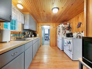 Tucked away at the end of a long private driveway, 3107 Caribou - photo 18