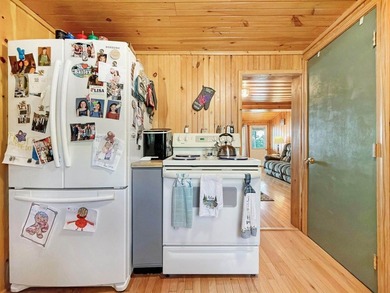 Tucked away at the end of a long private driveway, 3107 Caribou - photo 19