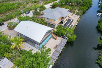 Excellent Investment Opportunity! Classic waterfront home in - photo 28