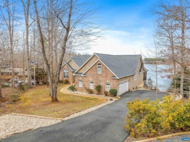 Lake Home Sale Pending in Palmyra, Virginia