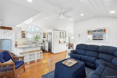 Indulge in the quintessential Hampton lifestyle at this - photo 4