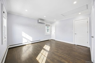 Newest listing Welcome to 750 Swinton Avenue, located in one of - photo 9