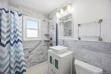Newest listing Welcome to 750 Swinton Avenue, located in one of - photo 10