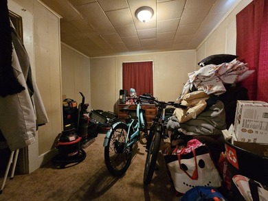 Versatile duplex offering two 1-bedroom units with separate - photo 8
