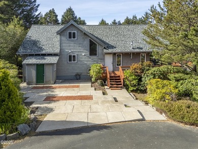 Beautiful 3 bed, 2 bath home with an open floor plan and - photo 1