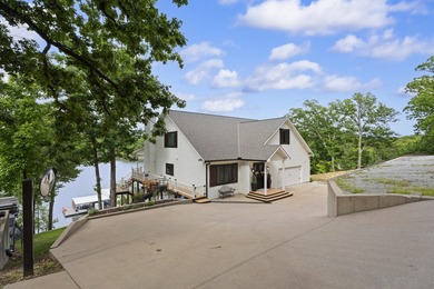 Positioned in Woodard Hollow with an impressive 200 feet of - photo 7