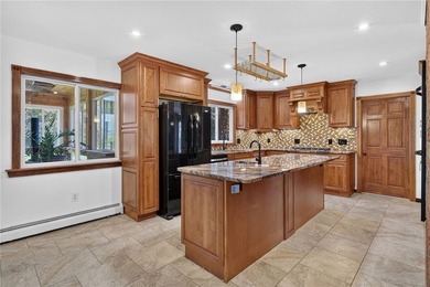 It's rare to find a home that offers this much versatility - photo 11