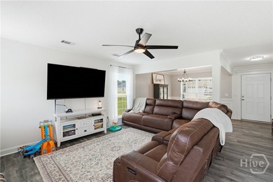 Move-In Ready All-Brick Home on a Premium Pond-Front Lot - - photo 4