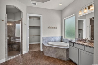 Luxury Stone Oak Home with Pool, City Views, Dual Primary Suites - photo 15