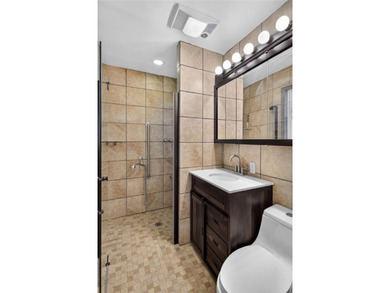 It's rare to find a home that offers this much versatility - photo 21